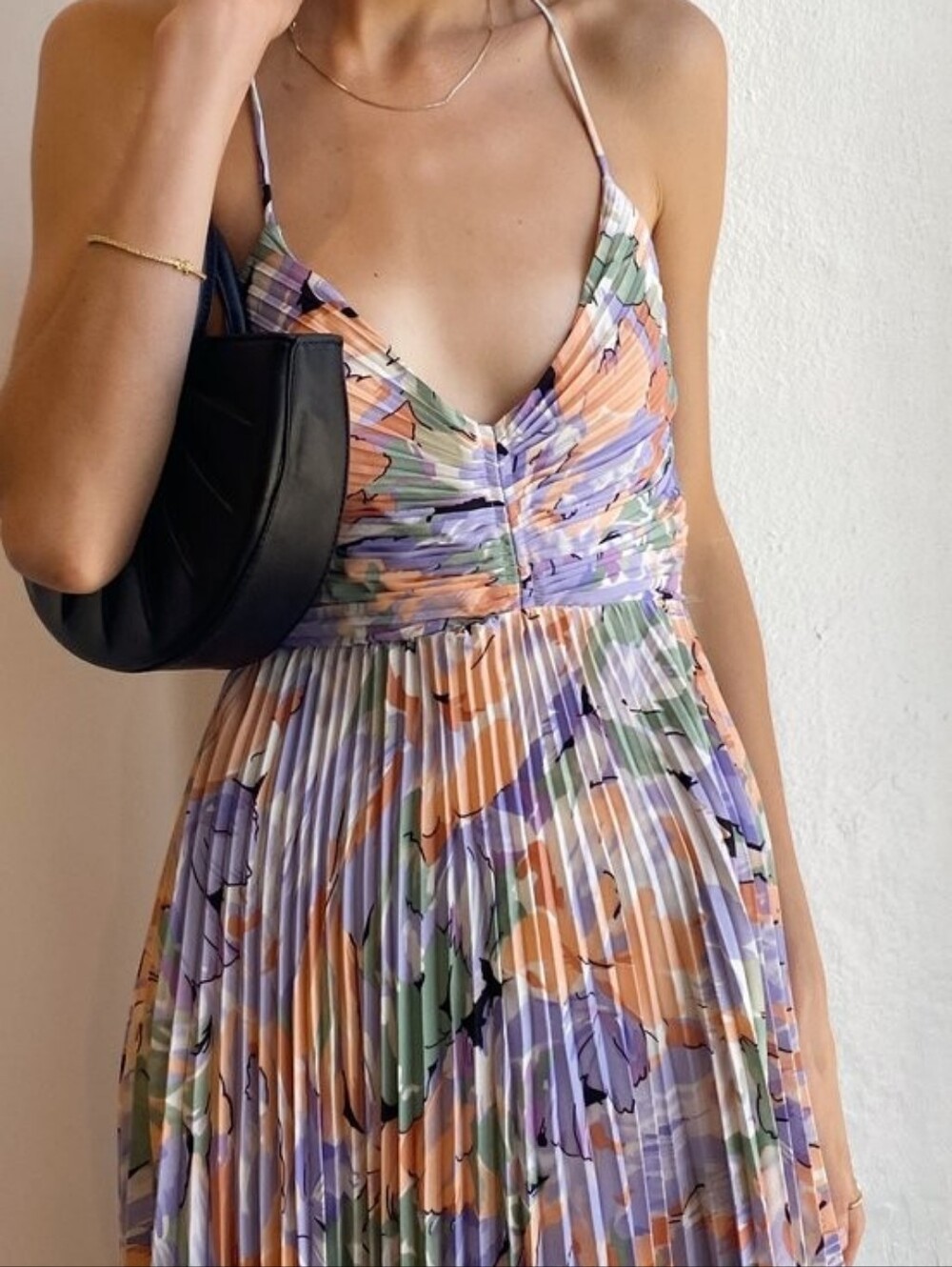 ASTR THE LABEL Blythe Midi Dress Coral Lilac Floral - Picture 4 of 16
